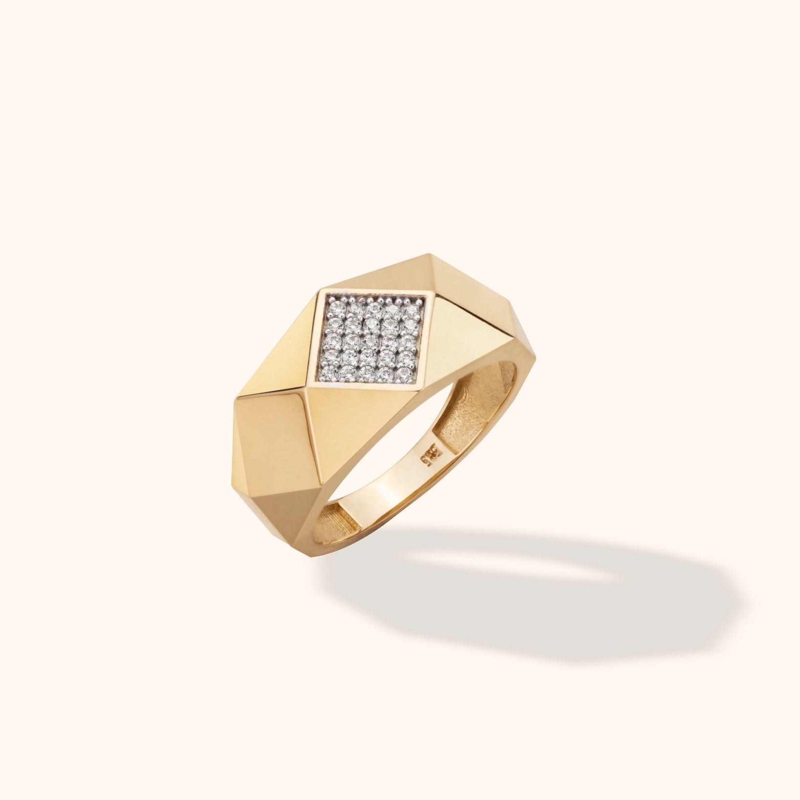 14 ayar altın geometrik tasarımlı pavé taşlı unisex yüzük